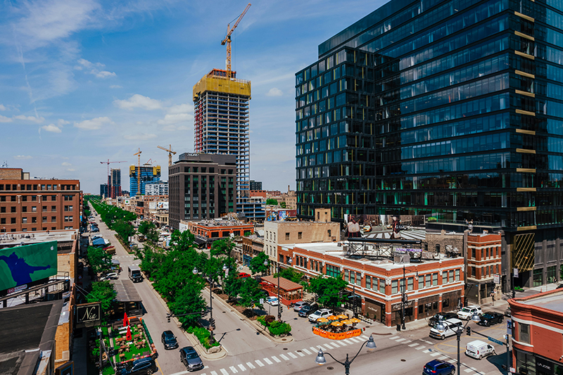 lincoln-square-apartment